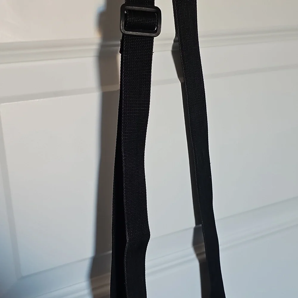 Kavu Mini Keeper Crossbody With Stripes and Circles - Picture 5 of 9